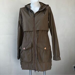 Mountain Hardwear | Zenell Windbreaker Trench Coat